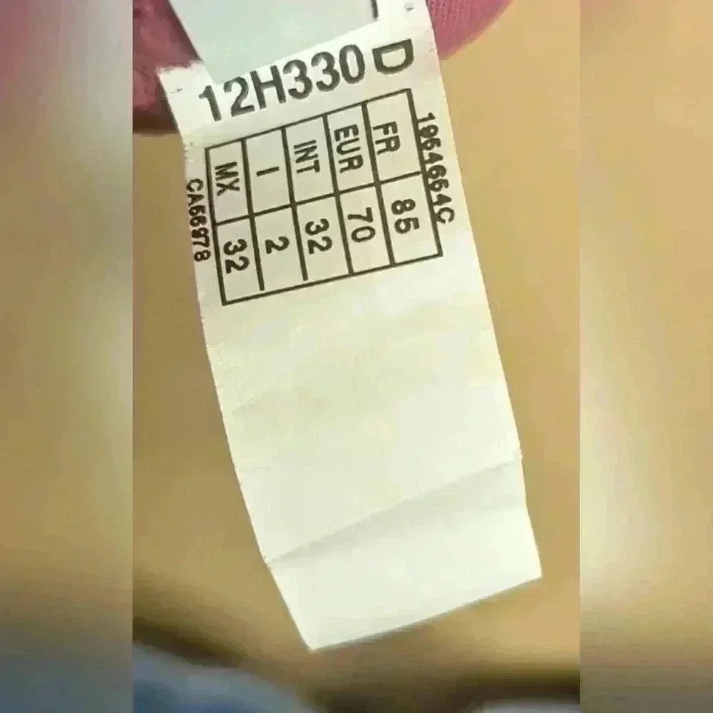 NWOT Simone Perele Red Lace Promesse Demi Cup Bra 32D - Picture 10 of 10